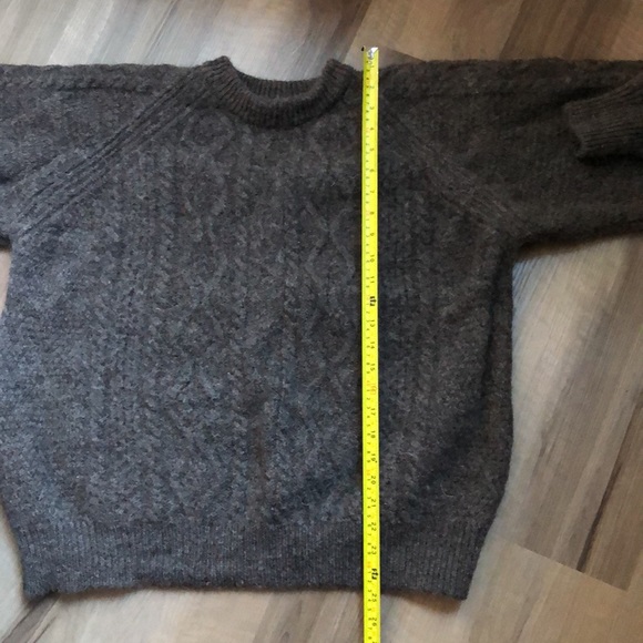 Oversized wool sweater - Picture 7 of 12